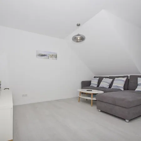 Haus Inselwind Meerstrand Mit Schwimmbad Und Saunanutzung Im Ahoi-erlebnisbad Sellin