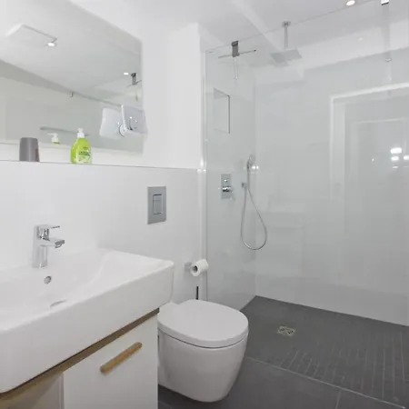 Haus Inselwind Meerstrand Mit Schwimmbad Und Saunanutzung Im Ahoi-erlebnisbad Sellin * Groß Zicker